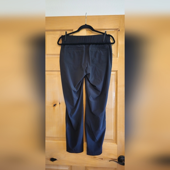 Athleta pants, regular length type joggers, black, size 4 Like NEW - Picture 2 of 5